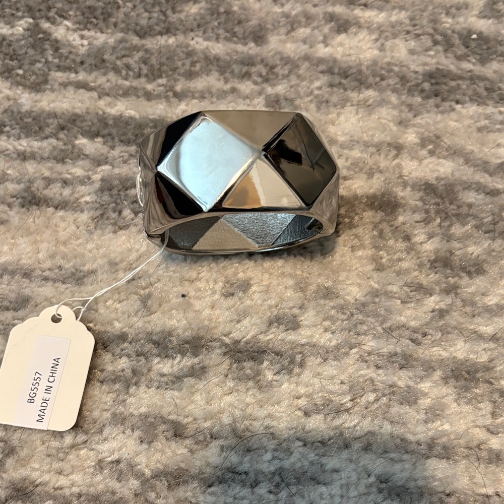 FashionNova - Lillian Links Cuff Bracelet